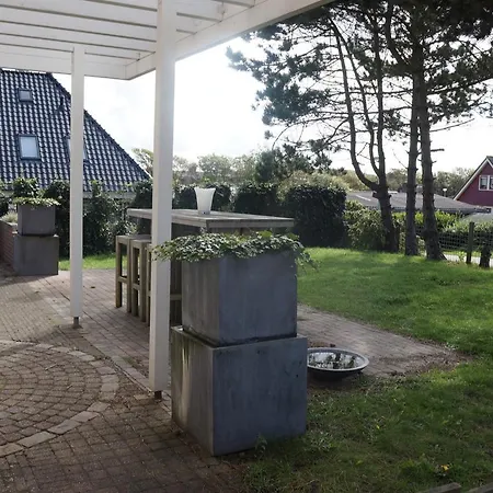 Villa Zeeweg